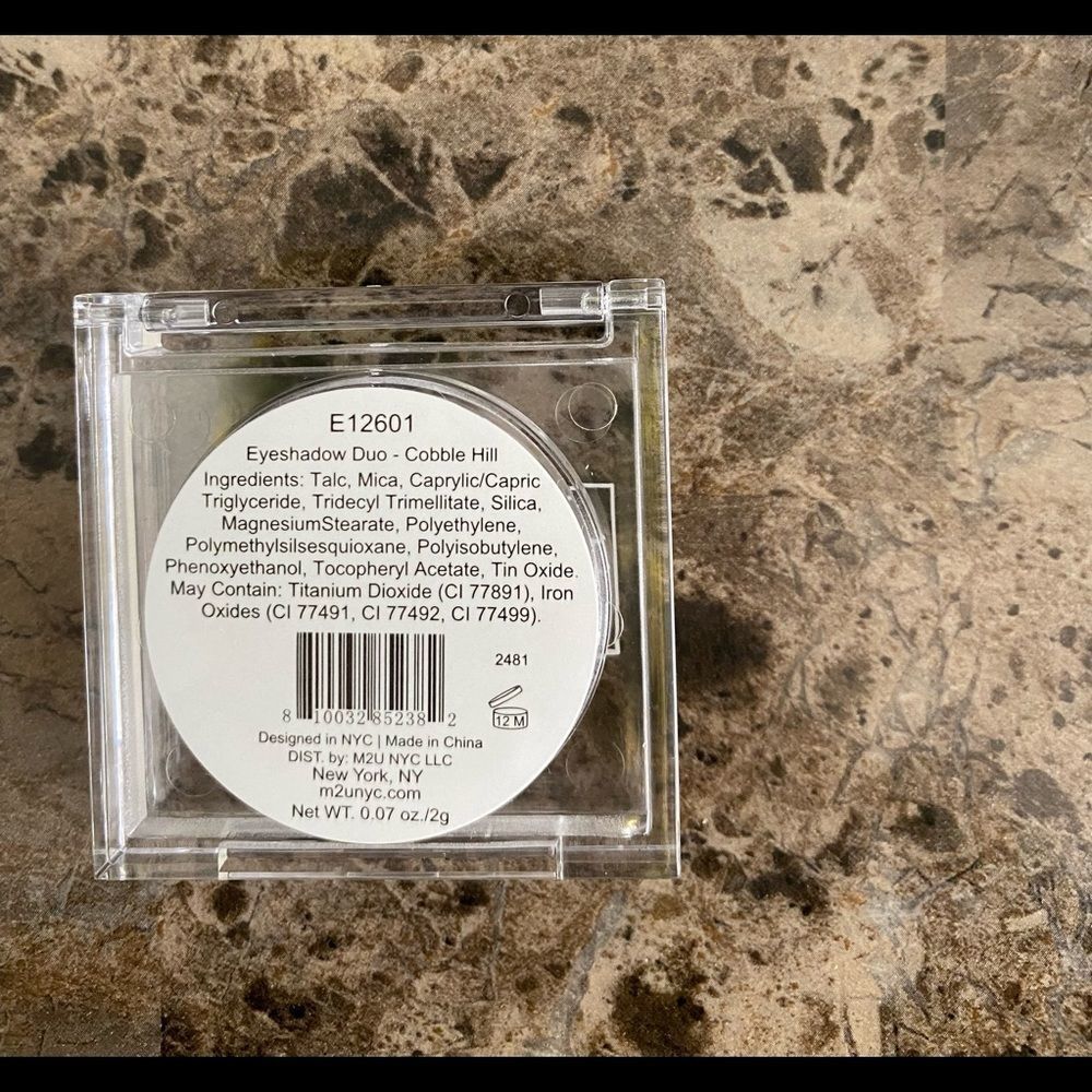 🆕 M2u nyc, eyeshadow duo, COBBLE HILL, 0.07 oz/2g - Picture 2 of 2